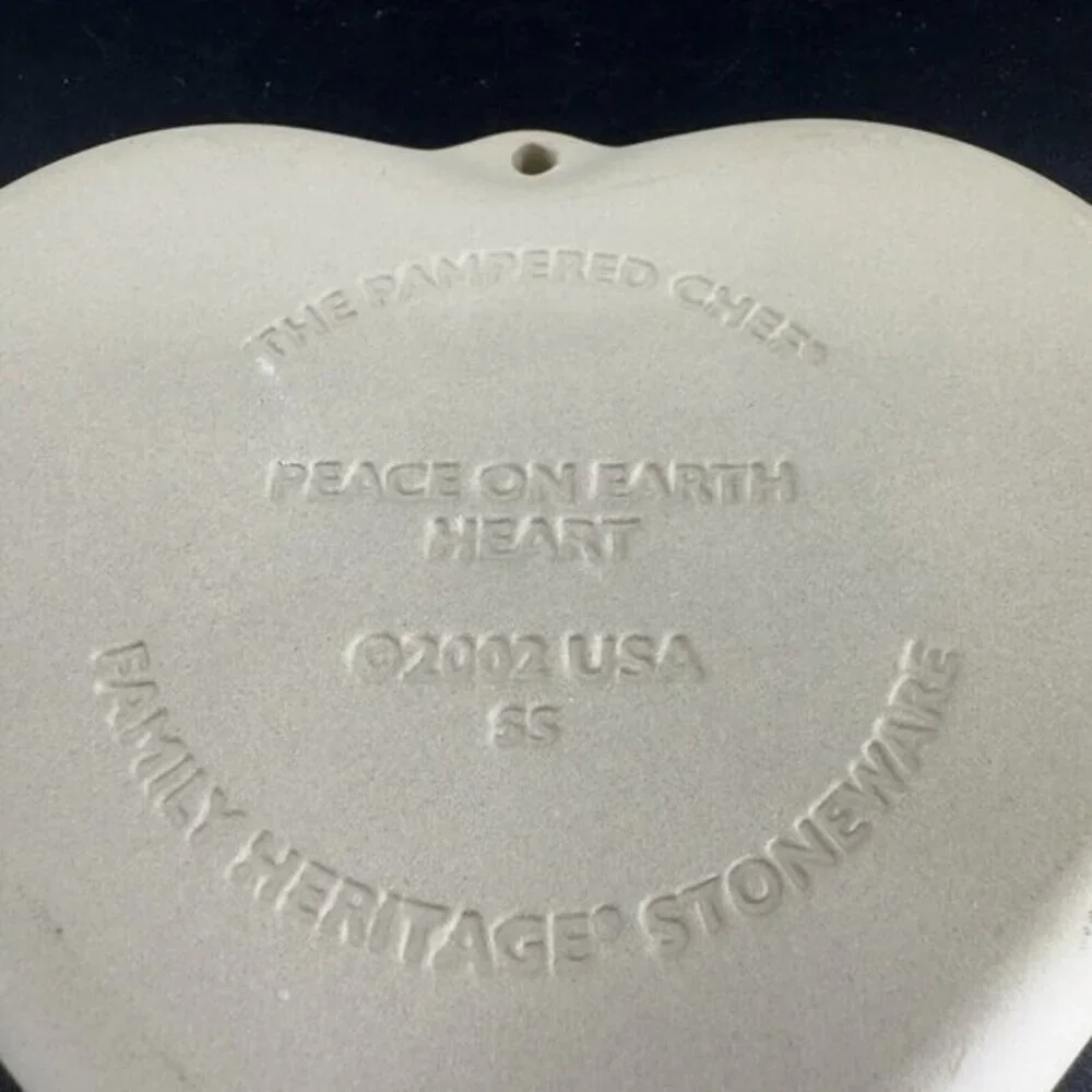 Pampered Chef Peace On‎ Earth Cookie Mold 2002 USA CERAMIC Family Heritage VTG